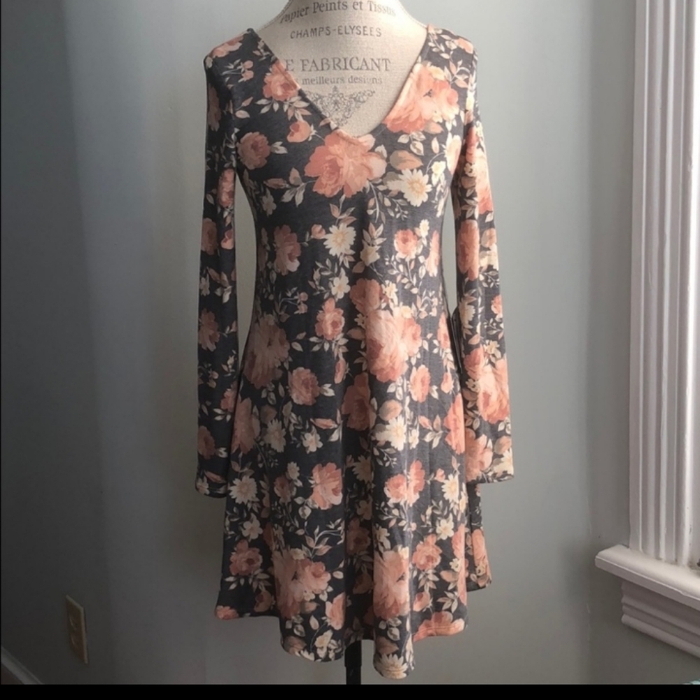 Beautiful long sleeve dress